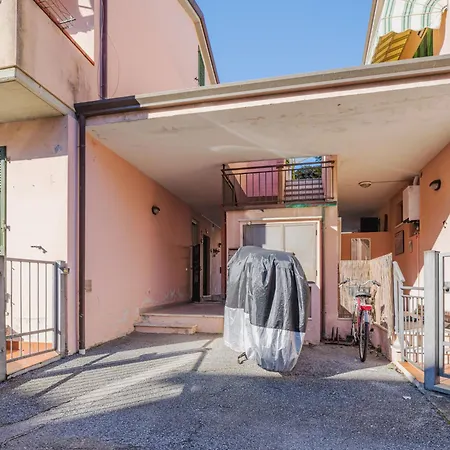 La Palma By Interhome Apartment Ameglia